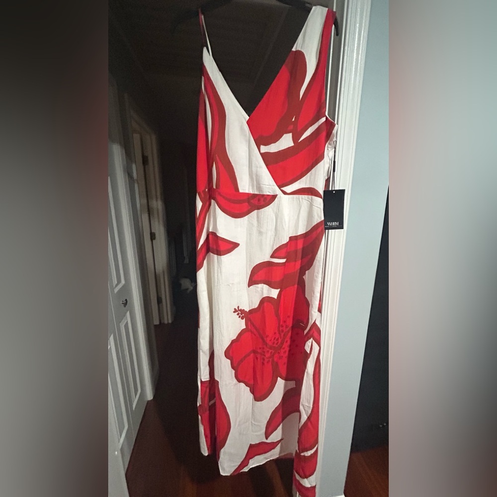 White House Black Market Asymmetrical Red and White Dress - Picture 4 of 6